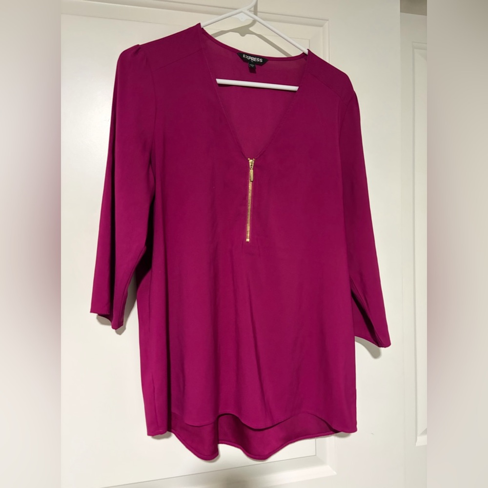 Women's Magenta Zipper V-Neck Express Top🩷